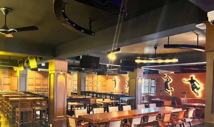 Restaurants & Cafes